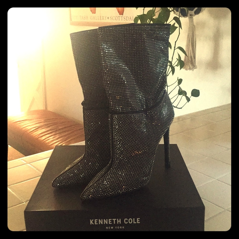 Kenneth Cole Sparkling Slouch Booty